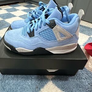 Jordan 4 Retro